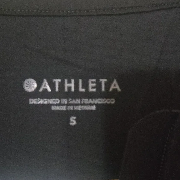 Athleta Black Sleeveless Active Tank - Picture 2 of 6